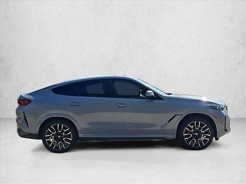 Used 2025 BMW X6 xDrive40i w/ Premium Package AWD/4WD image 4