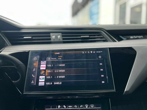 Used 2024 Audi Q8 e-tron Prestige w/ Prestige Package AWD/4WD image 21