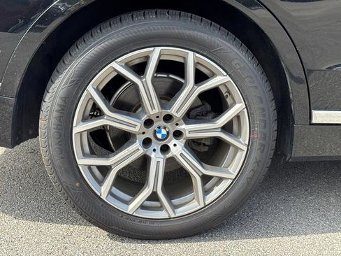 Used 2020 BMW X7 xDrive40i w/ Premium Package AWD/4WD image 8