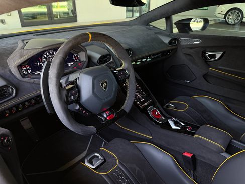 Used 2023 Lamborghini Huracan Sterrato AWD/4WD image 23