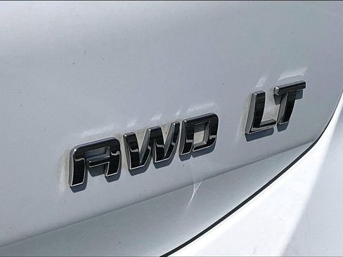Used 2021 Chevrolet Equinox LT AWD/4WD image 24