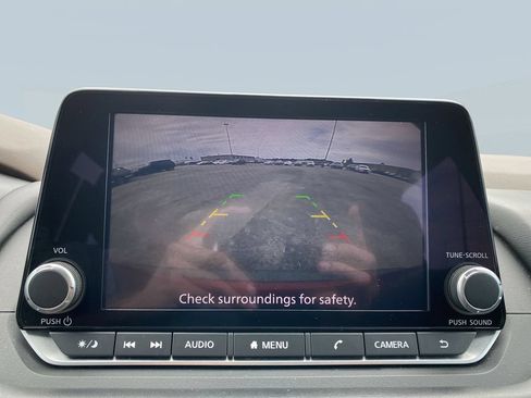 Used 2023 Nissan Rogue S FWD image 23