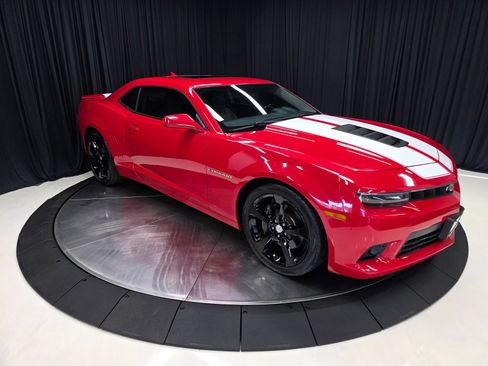 Used 2014 Chevrolet Camaro SS w/ RS Package RWD image 13