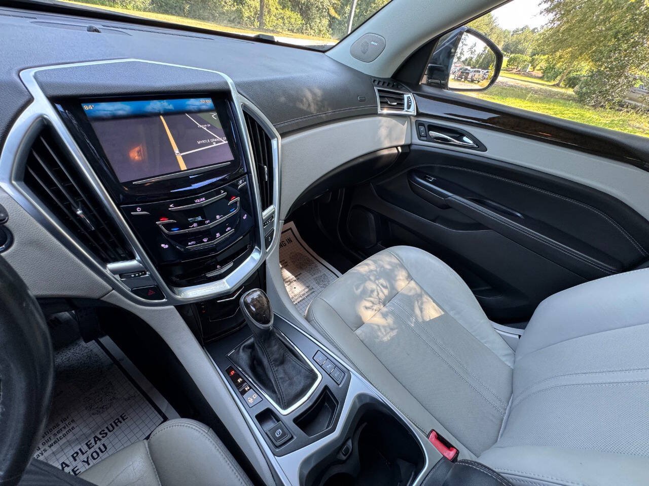 Used 2014 Cadillac SRX Luxury w/ Driver Awareness Package FWD image 19