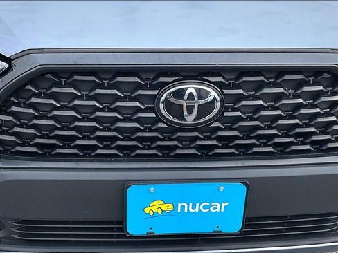 Used 2022 Toyota Corolla Cross L image 29