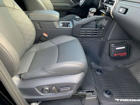 New 2025 Toyota Tacoma Limited AWD/4WD image 16