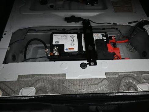 Used 2021 BMW Z4 sDrive30i w/ Convenience Package image 14