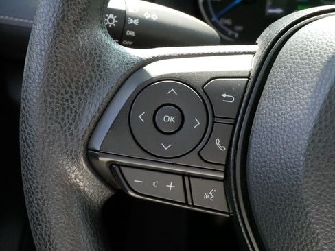 Certified 2025 Toyota RAV4 LE AWD/4WD image 26