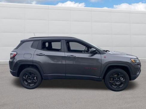 Used 2024 Jeep Compass Trailhawk image 11