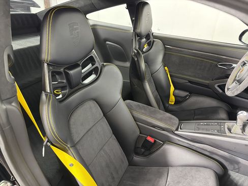 Certified 2019 Porsche 911 GT3 RWD image 16