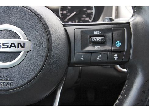 Used 2021 Nissan Rogue SV w/ Premium Package FWD image 19