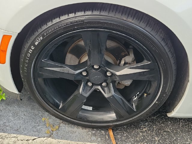 Used 2017 Chevrolet Camaro LT w/ RS Package RWD image 8
