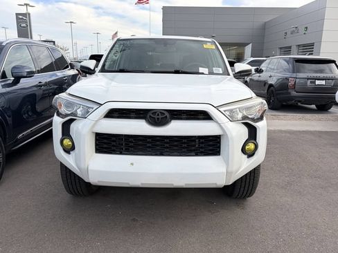 Used 2019 Toyota 4Runner SR5 RWD image 2