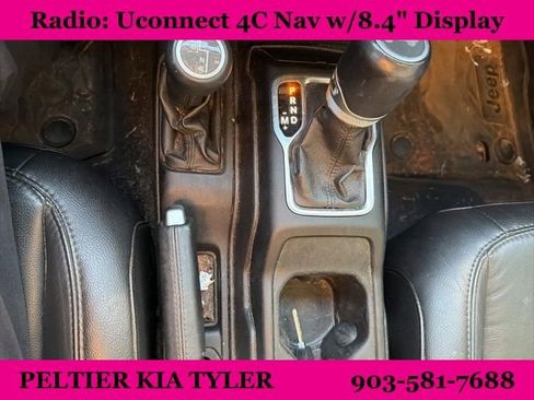 Used 2020 Jeep Wrangler Unlimited Sahara image 21