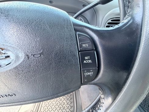 Used 2003 Ford F150 XLT image 14