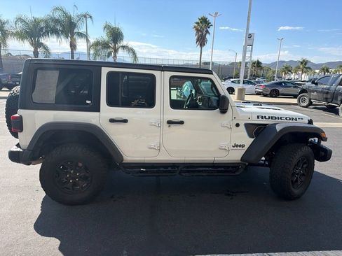 Used 2023 Jeep Wrangler Unlimited Rubicon 4xe AWD/4WD image 9