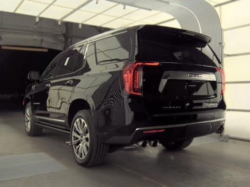 Used 2023 GMC Yukon Denali w/ Denali Reserve Package AWD/4WD image 6