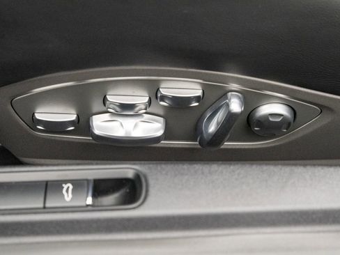 Used 2015 Porsche 911 Carrera 4 GTS image 33