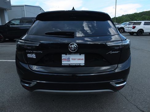 Used 2023 Buick Envision Avenir image 4