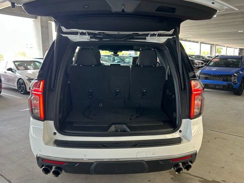 Used 2022 Chevrolet Tahoe Premier w/ Premium Package 2 RWD image 38