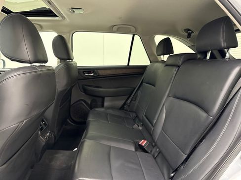 Used 2018 Subaru Outback 2.5i Limited AWD/4WD image 26