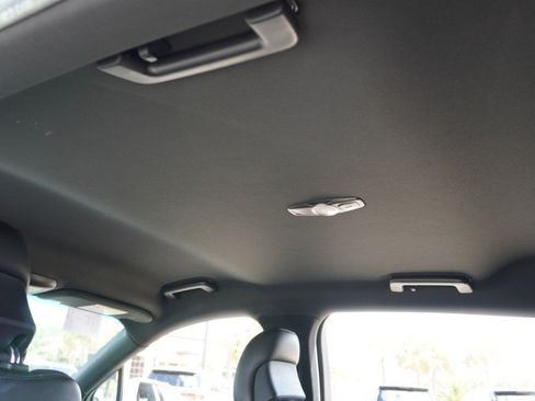 Used 2016 Lincoln MKX Premiere w/ Cargo Accessories Package FWD image 33
