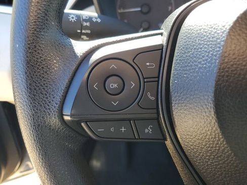 Used 2025 Toyota Corolla LE FWD image 17