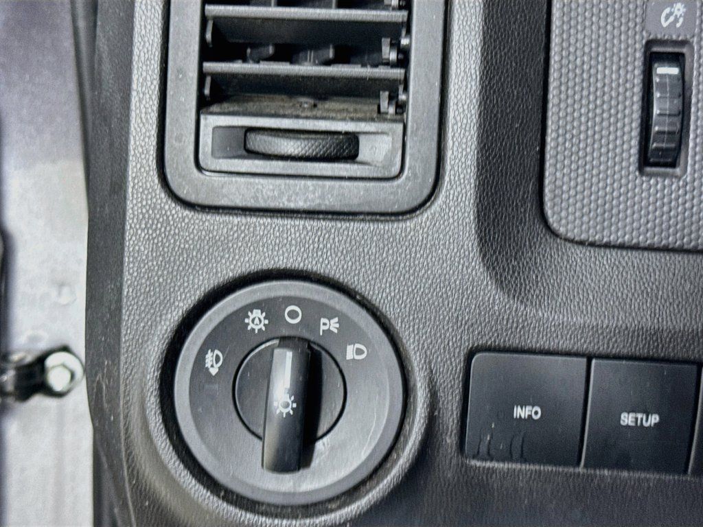 Used 2011 Ford Escape XLT w/ 201A Rapid Spec Order Code FWD image 12