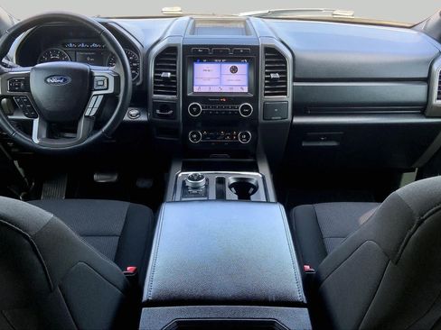 Used 2019 Ford Expedition XLT RWD image 14
