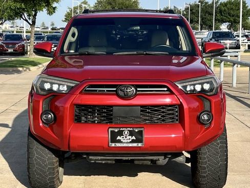 Used 2024 Toyota 4Runner SR5 Premium w/ Moonroof Package AWD/4WD image 8