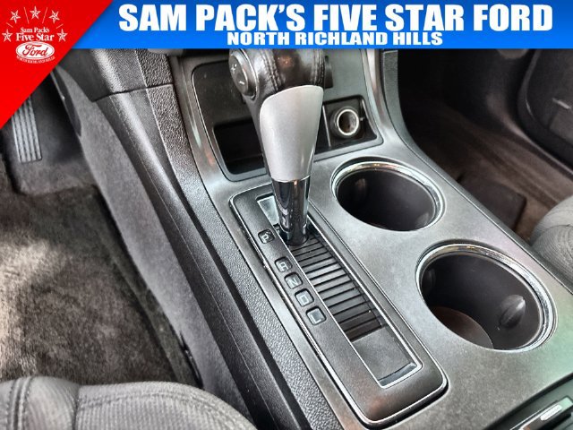 Used 2009 Chevrolet Traverse LT w/ California Edition Package FWD image 28