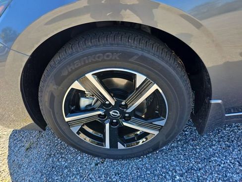 New 2025 Nissan Sentra SV image 12