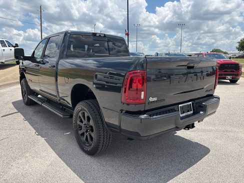 New 2026 RAM 2500 Laramie w/ Night Edition AWD/4WD image 4
