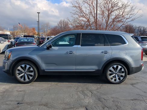 Used 2021 Kia Telluride S image 9