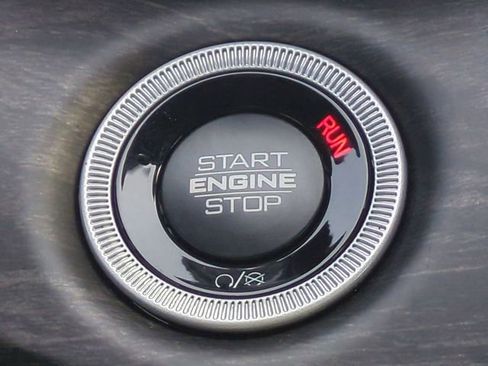 New 2025 Jeep Grand Cherokee L Limited image 21