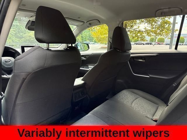 Used 2025 Toyota RAV4 XLE FWD image 86