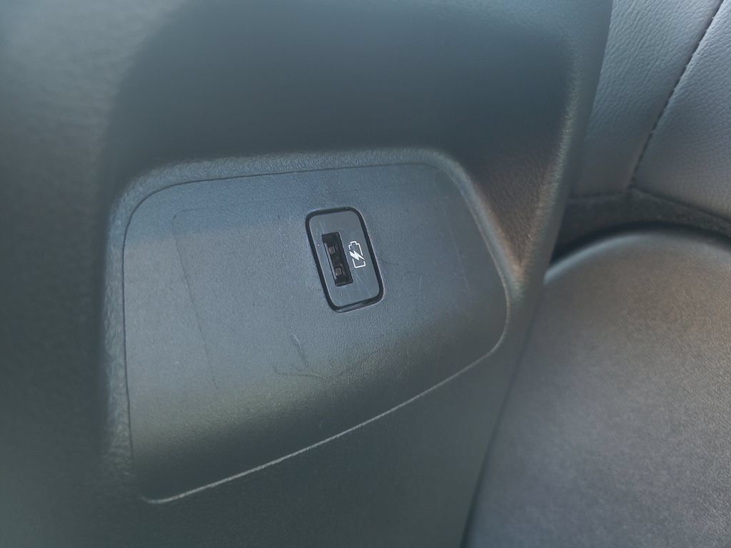 Certified 2024 Nissan Sentra SR w/ SR Premium Package FWD image 11