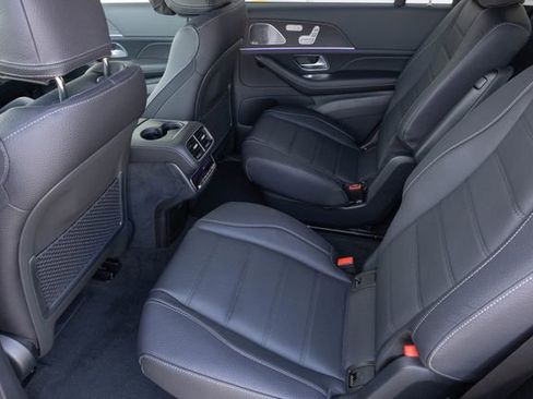 New 2026 Mercedes-Benz GLS 450 4MATIC image 17
