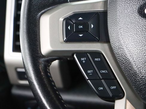 Used 2021 Ford F250 Lariat w/ Lariat Value Package AWD/4WD image 14