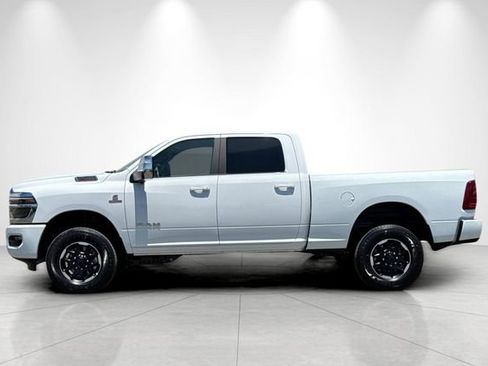 New 2025 RAM 2500 Laramie AWD/4WD image 7