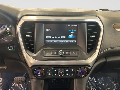 Used 2018 GMC Acadia SLE FWD image 15