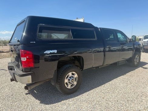 Used 2013 Chevrolet Silverado 2500 LT w/ Interior Plus Package AWD/4WD image 11