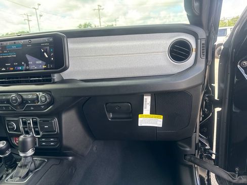 New 2026 Jeep Wrangler Unlimited Sport AWD/4WD image 25