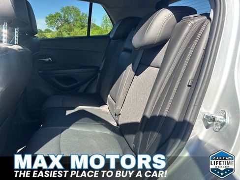 Used 2022 Chevrolet Trax LT w/ Driver Confidence Package AWD/4WD image 30
