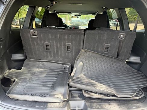 Used 2022 Honda Pilot Sport image 7