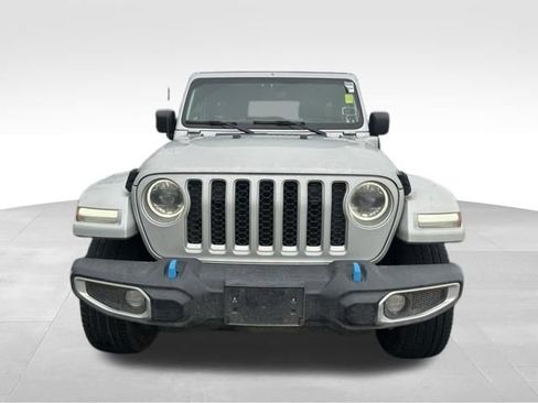 Used 2023 Jeep Wrangler Unlimited Sahara w/ Cold Weather Group AWD/4WD image 12