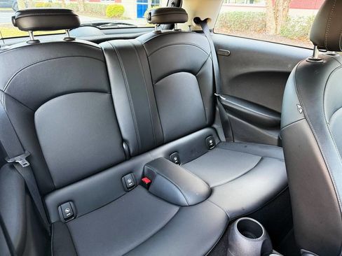 Used 2015 MINI Cooper 2-Door Hardtop image 13