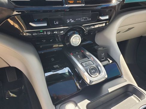 Used 2025 Acura MDX FWD w/ Technology Package image 30
