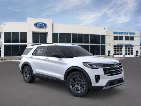 Used 2026 Ford Explorer Active w/ Active Comfort Package AWD/4WD image 7