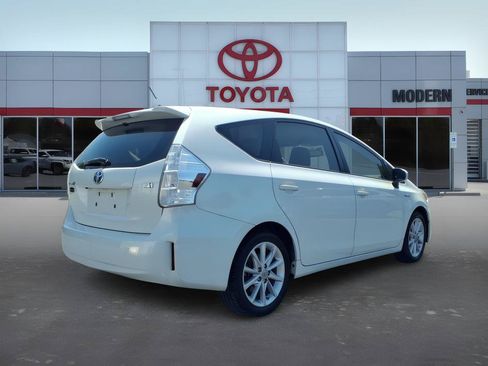 Used 2012 Toyota Prius V Five FWD image 6
